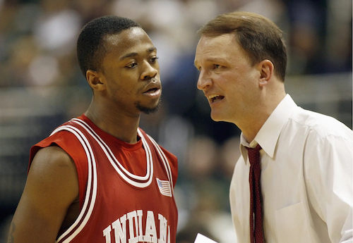 Dan Dakich coaching up a player during his Indiana Hoosiers men's basketball coaching days
